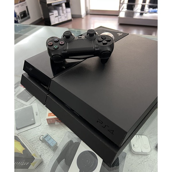 PLAYSTATION 4 (1TB)